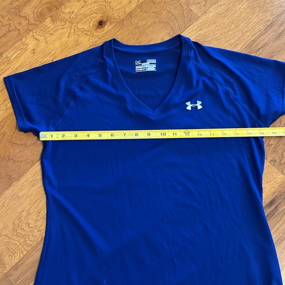Under Armour‎ tshirt - Picture 7 of 10